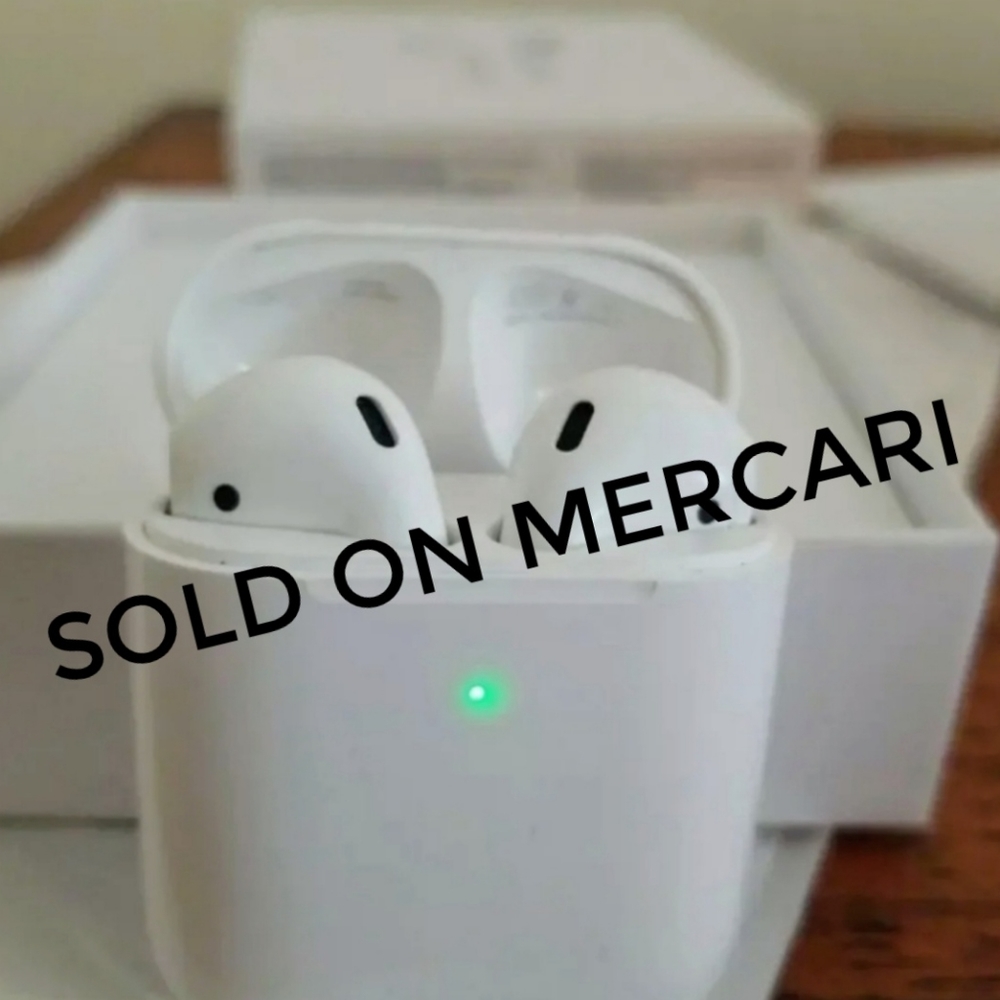 🌟 SOLD 🌟 Apple airpods gen2